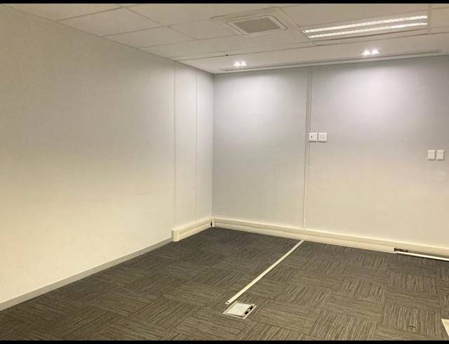 BUSINESS PROPERTY TO RENT IN BOKSBURG NORTH